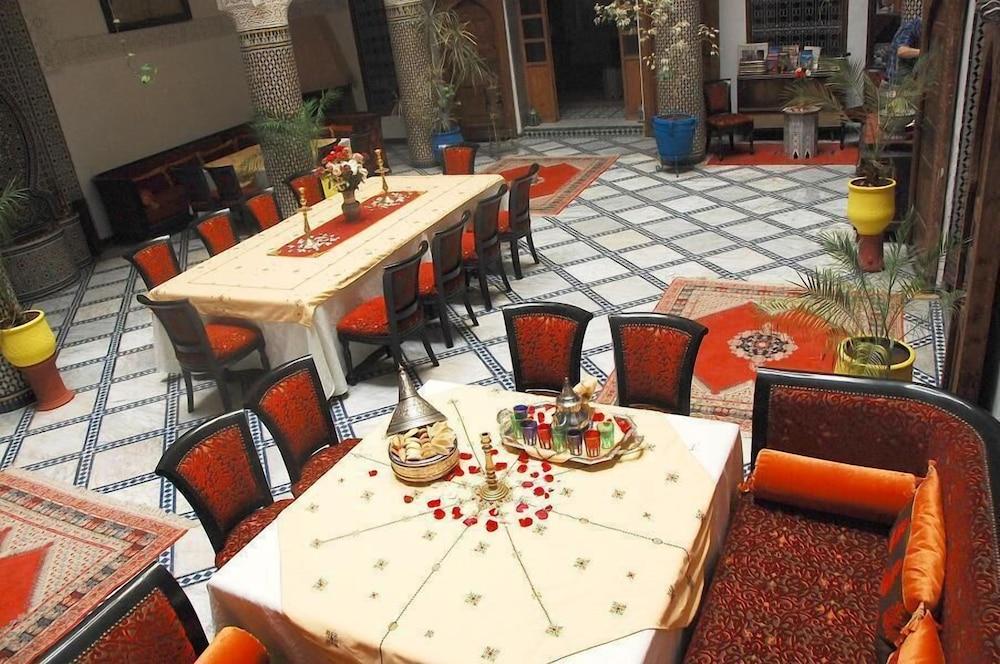 Riad Dar Laura Фес Екстериор снимка