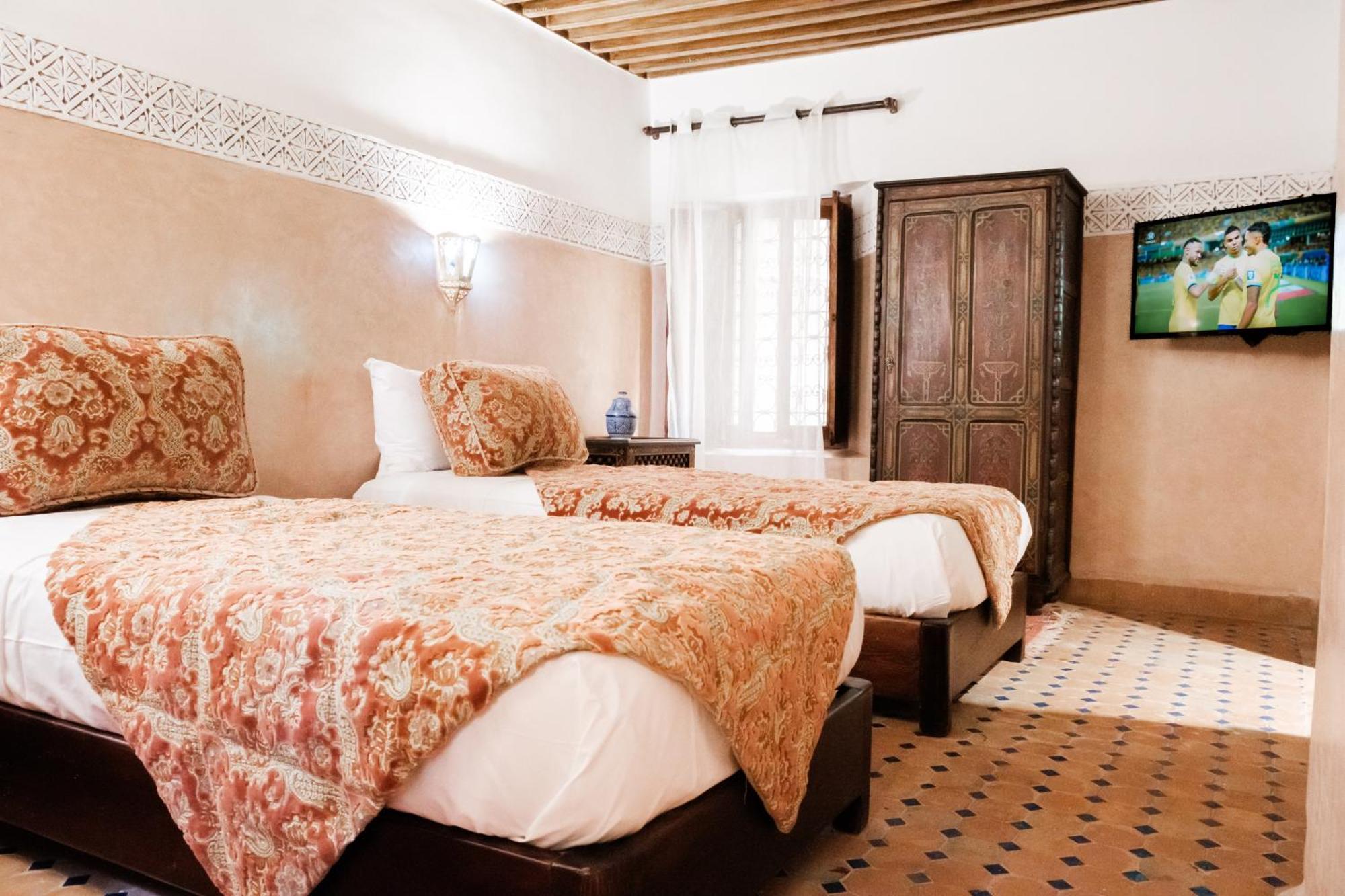 Riad Dar Laura Фес Екстериор снимка