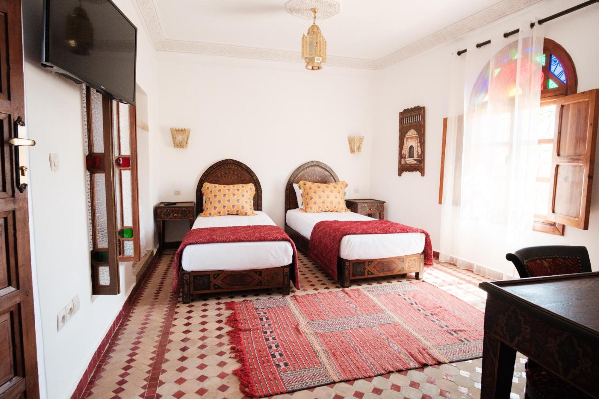 Riad Dar Laura Фес Екстериор снимка