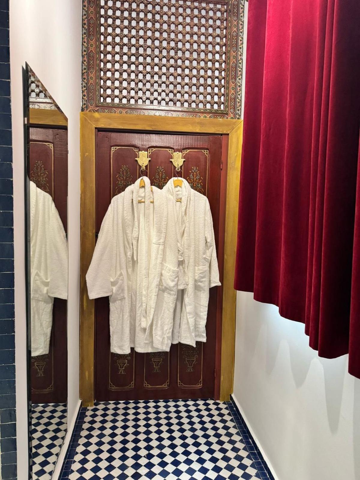 Riad Dar Laura Фес Екстериор снимка