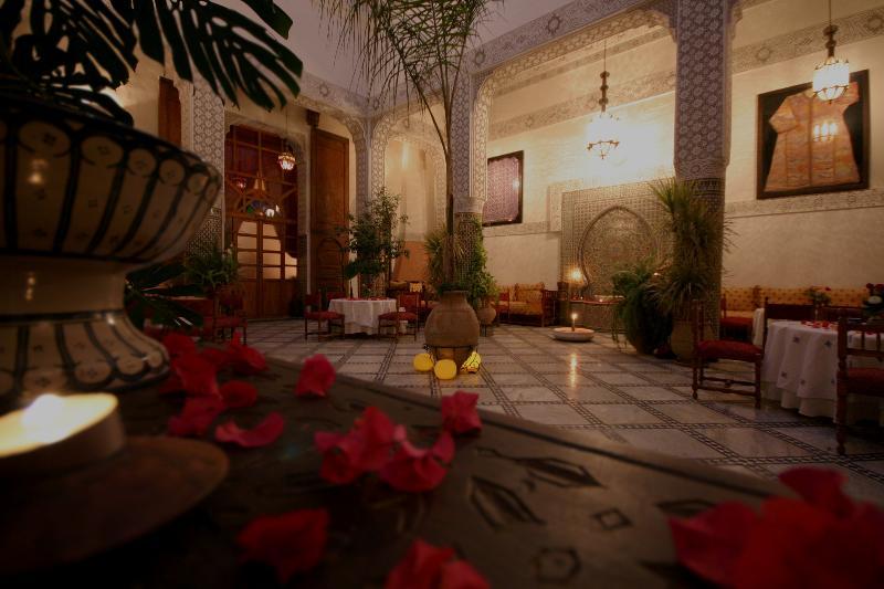 Riad Dar Laura Фес Интериор снимка